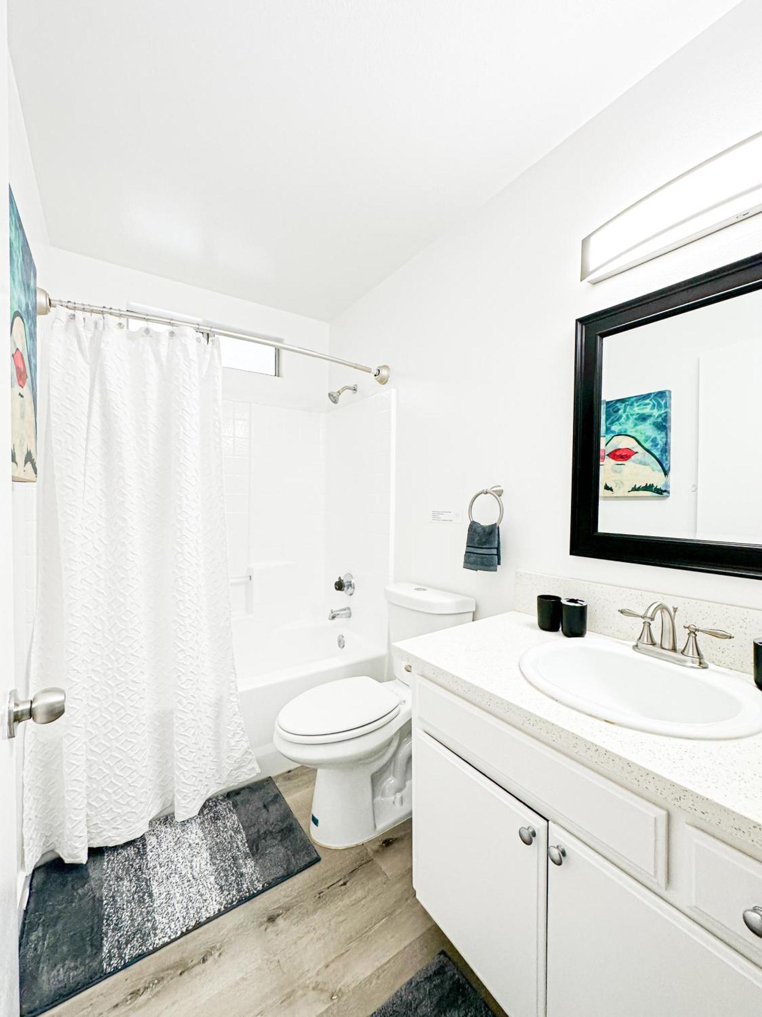 Charming 2-br, 2-story In Heart Of La - Br4 Hébergement de vacances *